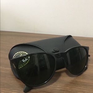 Like NEW!!! Ray Ban P (polarized), Erika glasses.